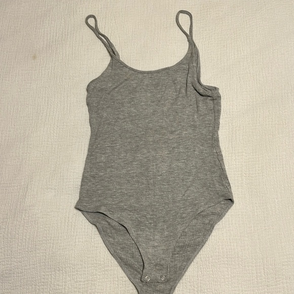 aerie Tops - Light grey ribbed body suit